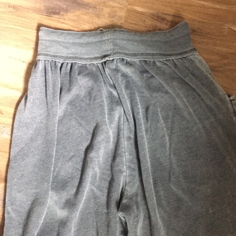 Loungewear - image 6
